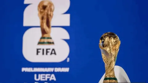 辽篮季后赛战况胶着，杨鸣恐难定胜负关键，最佳排名轮廓渐明。